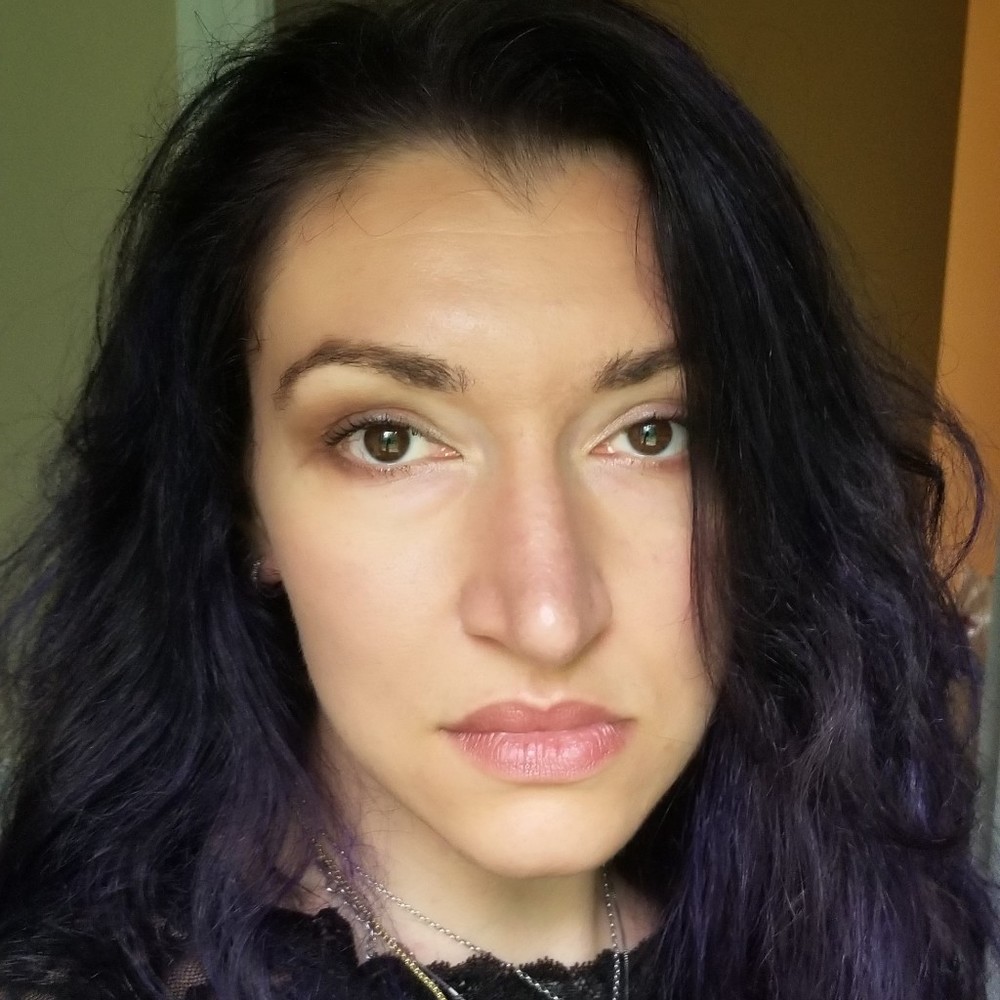 Meet your Posher, Elena